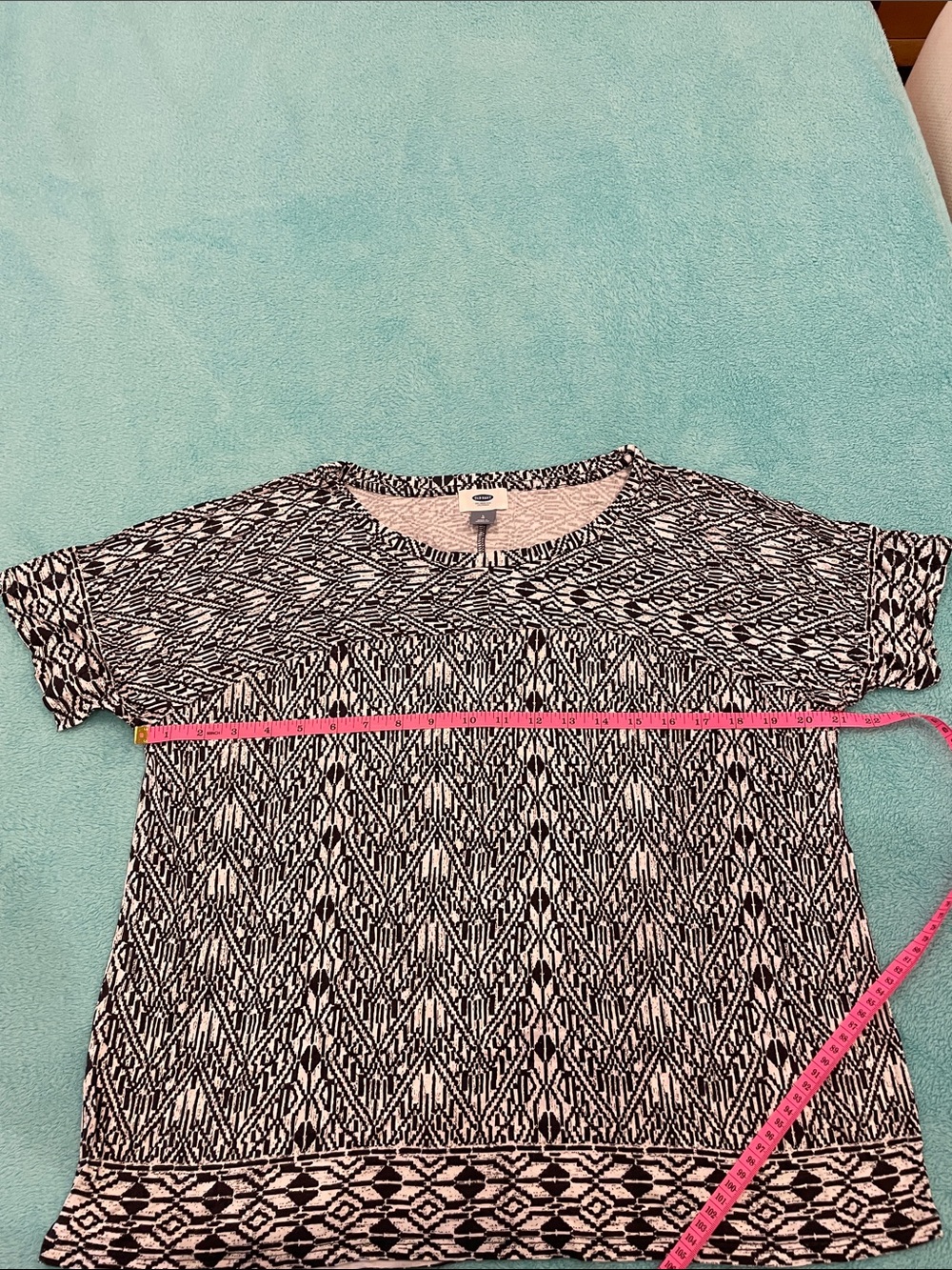 Old Navy tee size large - Picture 8 of 8